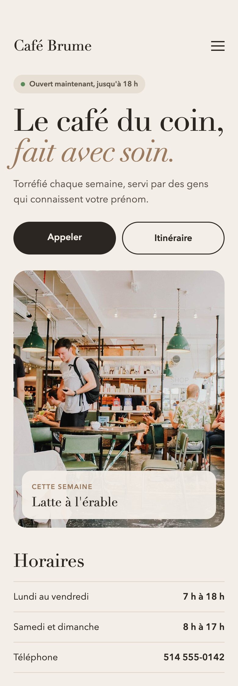 Concept de site pour un café, vu sur téléphone